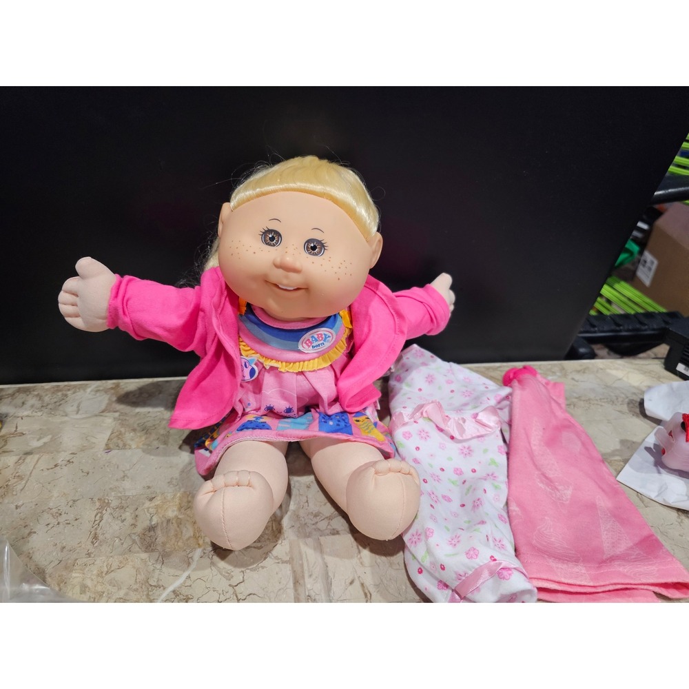 Cabbage Patch Kids Blonde Girl Doll Brown Eyes Freckles Pink Clothes‎ Lot CPK